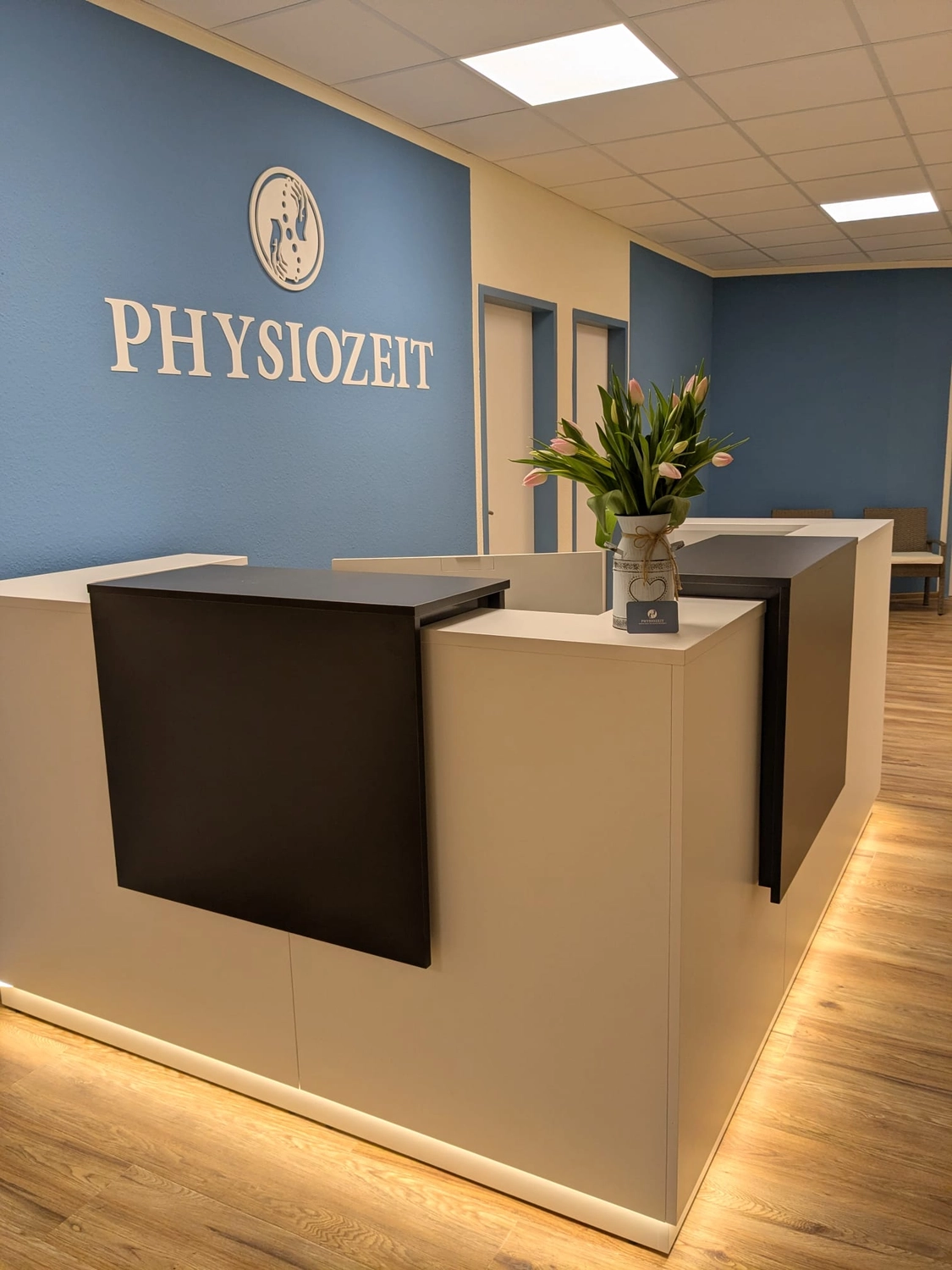 Beweglichkeit und Schmerztherapie, Rückenschmerzen Therapie Brandenburg,  Manuelle Therapie & Krankengymnastik , Präventive Physiotherapie Maßnahmen , Physiotherapeut Termine online vereinbaren , barrierefreie Physiotherapie Praxis Brandenburg